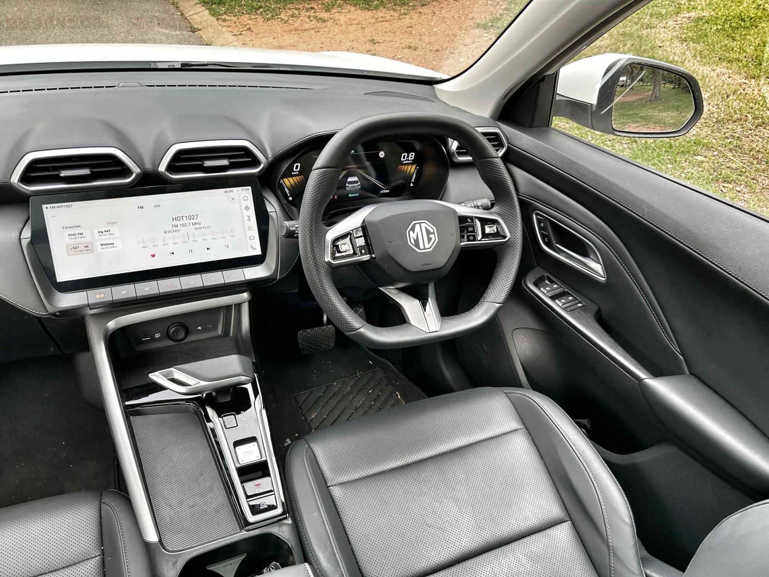 mg-zs-pro-interior.jpg